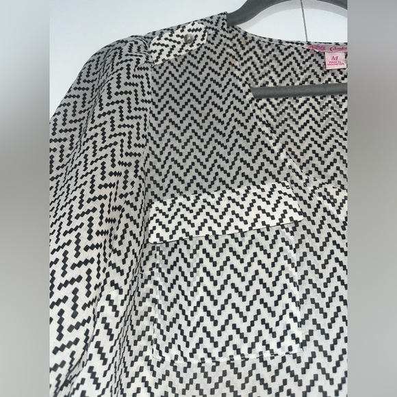 Candie's Chevron Print Sheer Long Sleeve Blouse - Black & White - Junior Medium - Picture 5 of 5
